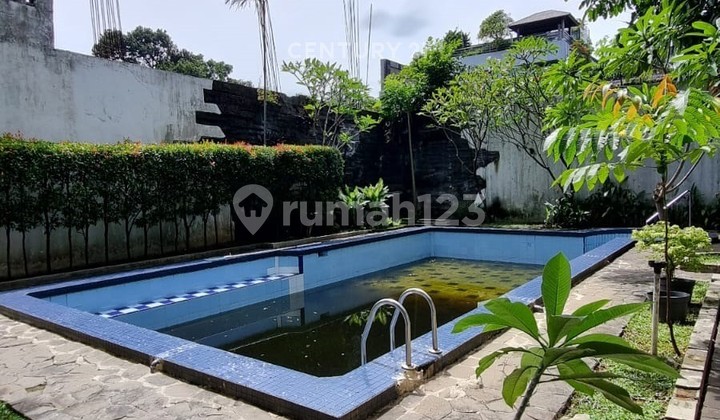 For Rent Per Year Strategic House Attractive Price In Pondok Indah 2