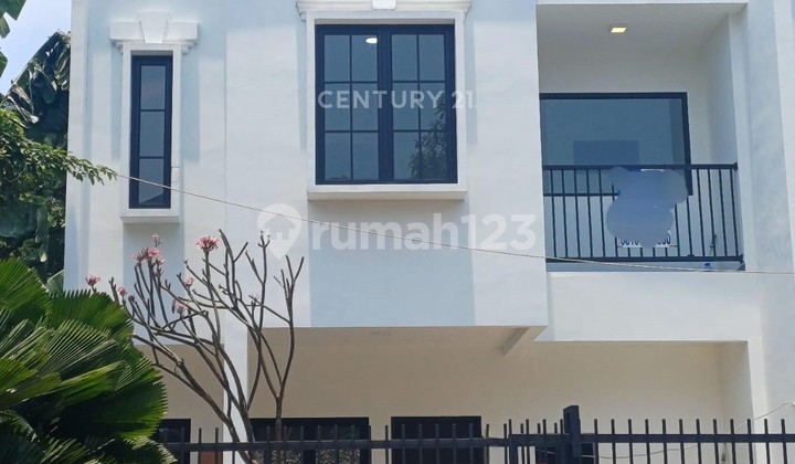 Dijual Rumah Bagus Strategis Di Bintaro Sektor 3A Dijual Rumah Bagus Strategis Di Bintaro Sektor 3A