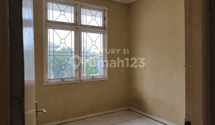 For Sale Hook Marga Attractive House Strategic Location In Graha Bintaro 2