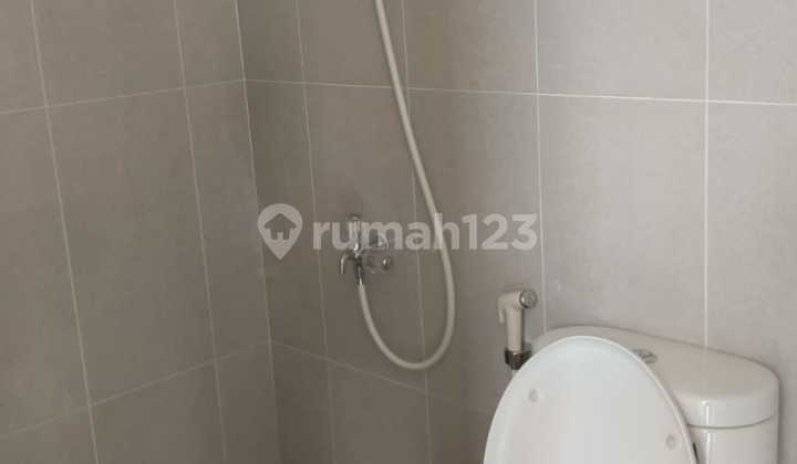 Sorrento Grande Row House Hooked Units 5X18 & 6X18 - 3 Floors, Bustling, Ready to Use, Prime Location Near Matera 2