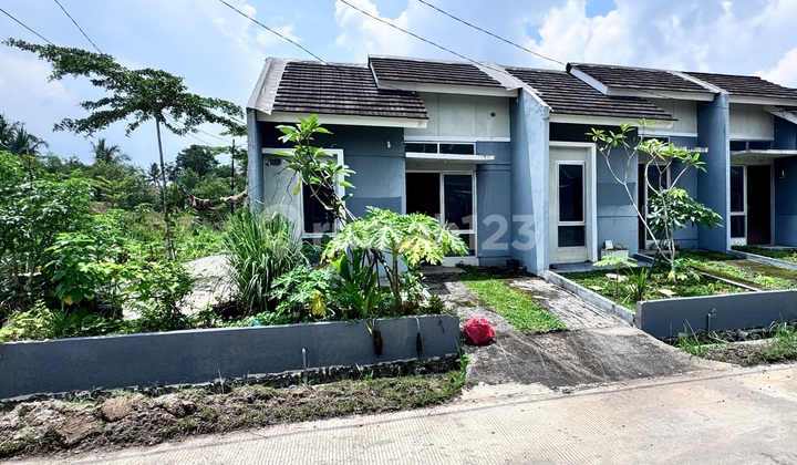 Rumah Dekat Stasiun Cilejit Rumah Dekat Stasiun Cilejit