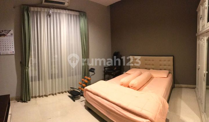 Residential House Close to a School Residential House Close to a School