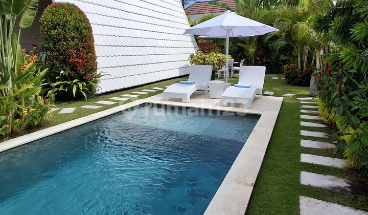 Villa 6 Kamar dengan Bungalow dan Joglo Style