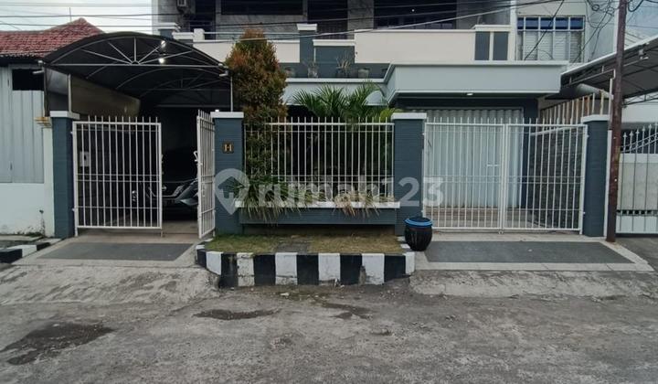 Rumah Bagus 2 Lantai Siap Huni Lokasi Strategis