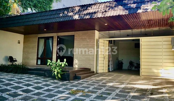 Rumah Bagus Pusat Kota Surabaya Rumah Bagus Pusat Kota Surabaya