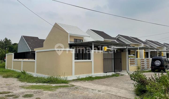New Renovated House at The Orchid Residence Wonoayu Sidoarjo