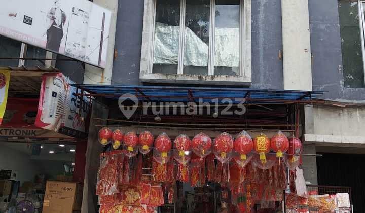 Quick Sale Strategic Shop House Ready to Occupancy at Graha Raya Melia Walk Tangerang Banten