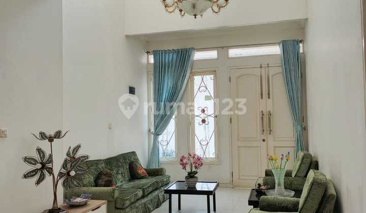 Sell Fast Strategic House in the City Center on Mirah V Street, Meruya, West Jakarta, DKI Jakarta 2