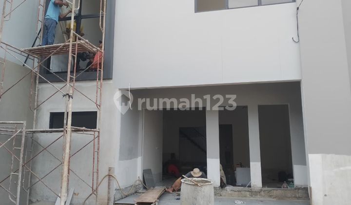 Dijual Cepat Rumah Berderet 3 Unit SHM bisa KPR Kondisi Baru di Griya Loka BSD City Tangerang Selatan Banten
