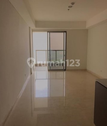 Penthouse Gold Coast Pik, Area 113M, 3 BR Semi Furnished 2