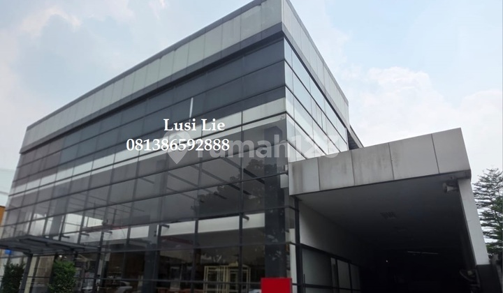 Former Alam Sutera showroom building, area 1,709 m², neat and good.