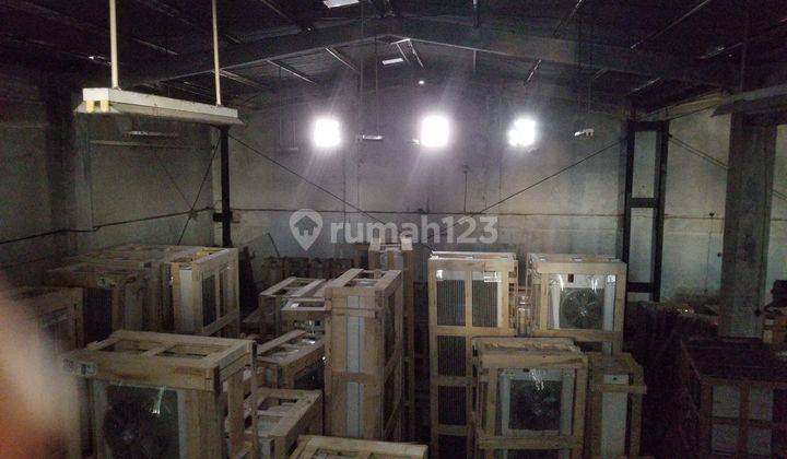 Gudang Gandeng 2, Lodan Center , 3 Lantai, Ada Lift