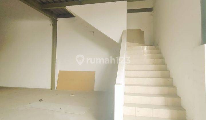 Gudang Teluk Naga, Tangerang, Akses Kontainer 40 Feet 6