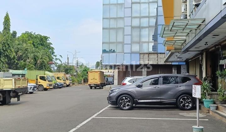 Ruko Harco Mangga Dua, size 7x21m, 5 floors facing the main road, cheap 2