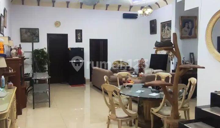 Rumah Gunung Sahari Furnished rapi bagus, bebas banjir