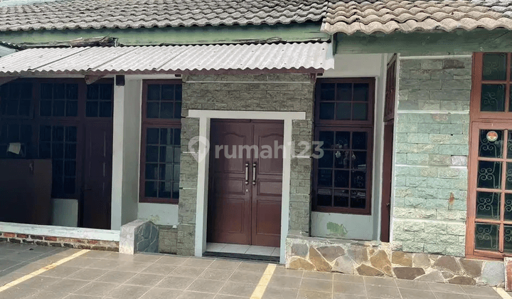 Rumah Benhil Hoek Luas 379m, Lokasi Bagus 1