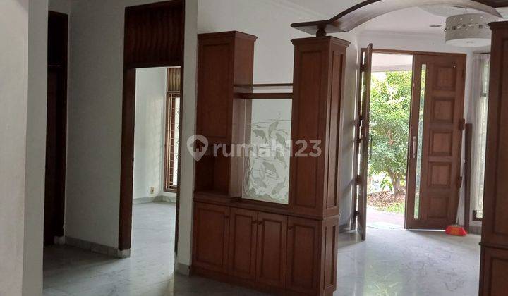 Rumah Puri Indah uk. 12x30 m ,pinggir jalan besar, cocok utk usaha 1