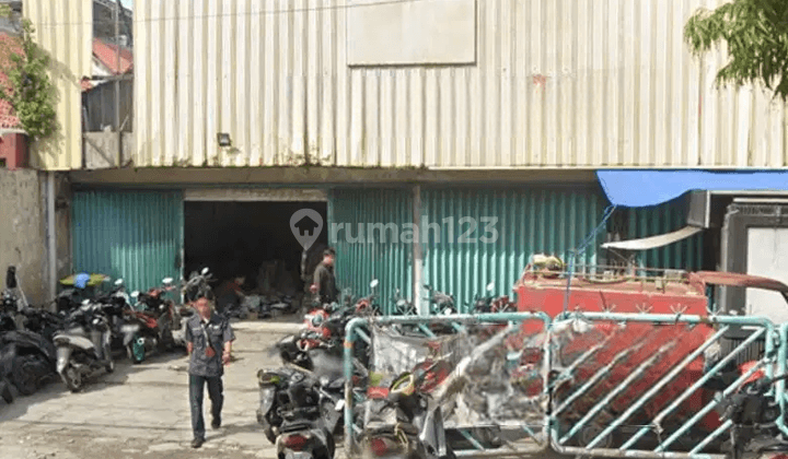 Gudang Cideng ex logistik luas 305m , 1 lantai plong parkiran luas 2