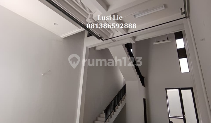 Multipurpose Warehouse Bizpark Pik2, Neat Office