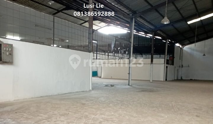 Cipondoh Warehouse, 1600 sqm, container access, flood-free.