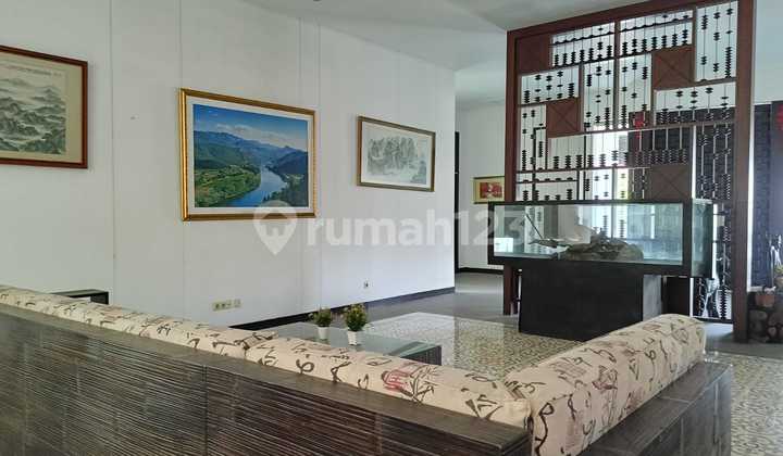 Pluit ex-office house, 1,328 m² spacious, large parking area, neat. 2