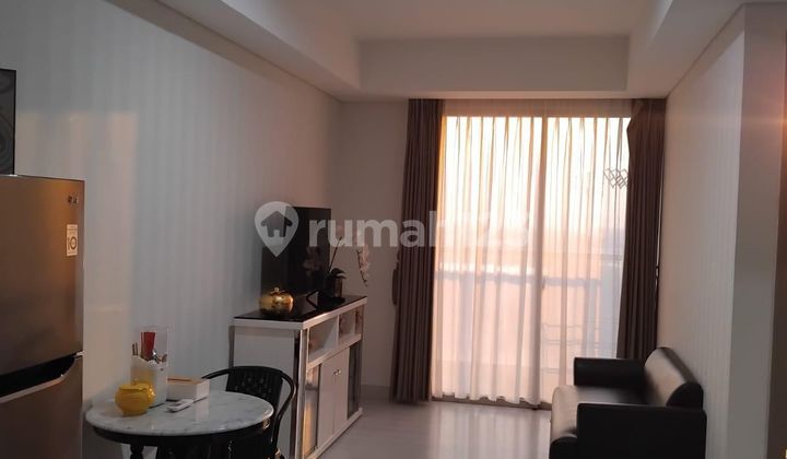 Apartemen Gold Coast Pik 2 BR Semi Furnished Rapi, Murah