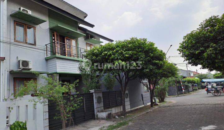 Rumah Hoek & Asri di Kemang Pratama Bekasi 2