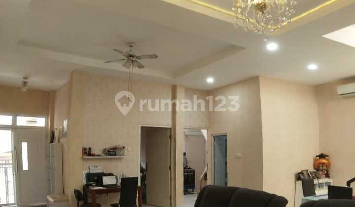 Rumah 2.5 Lantai di Kelapa Nias Kelapa Gading
