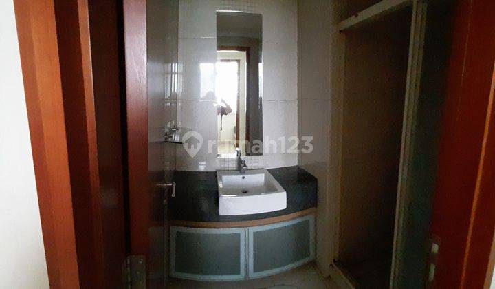 foto lainnya 3br apartment kuningan place -