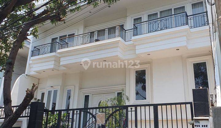 Rumah Bagus 4 Lantai di Pluit Sakti Jakarta Utara 1