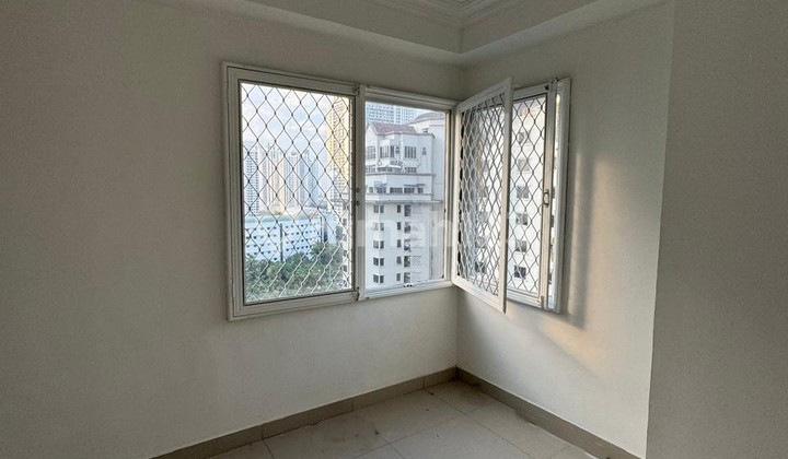 Apartment 3BR Taman Kemayoran Condominium sudah Renovasi 2
