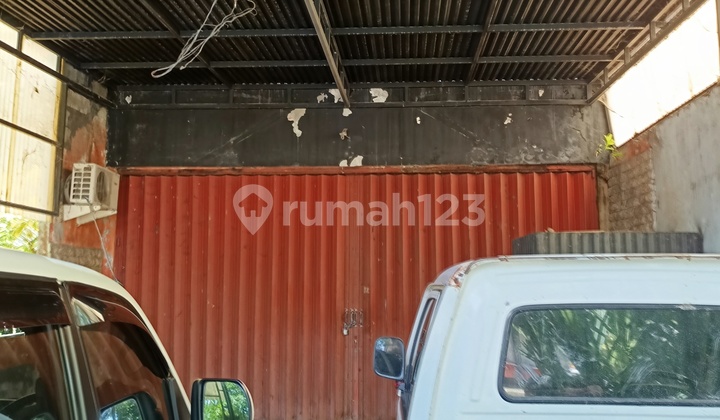 Ruko on Jalan Raya Tebongkang Ubud, Ready to Use 2