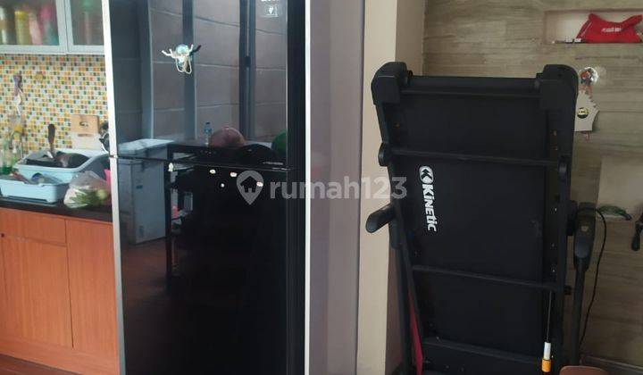 RUMAH DI LINGKUNGAN ELITE RENON FULL FURNISHED  7