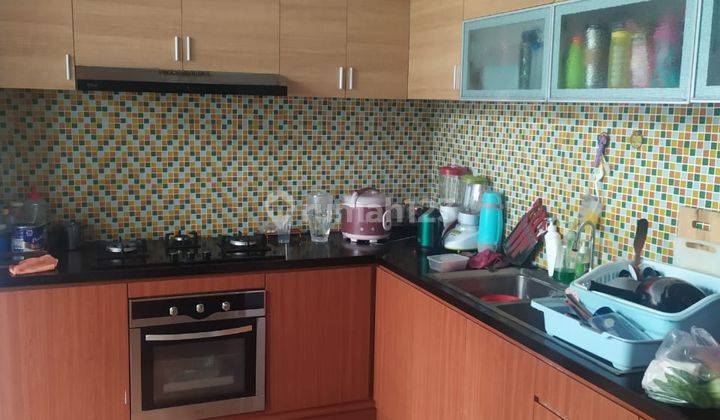 RUMAH DI LINGKUNGAN ELITE RENON FULL FURNISHED  9