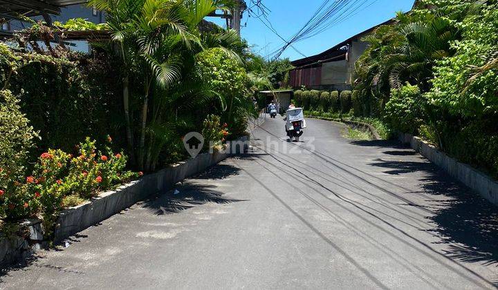 TANAH UNTUK RUMAH PRIBADI ATAU GUDANG DI SESETAN  9