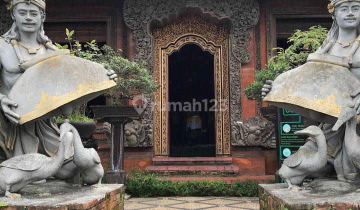 COOL RESTAURANT LOCATION IN UBUD READY TO USE  1