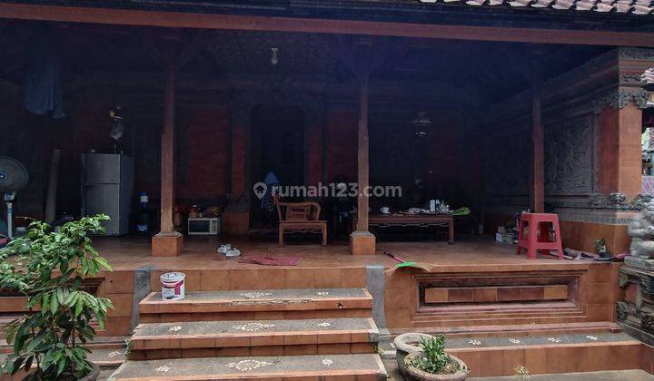 Rumah Style Bali Di Sukawati Cocok Jadi Villa Rental  1