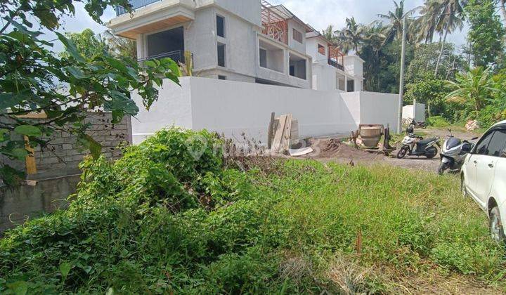 YELLOW ZONE LAND IN VILLA ENVIRONMENT READY TO BUILD CHEAP PRICE 1