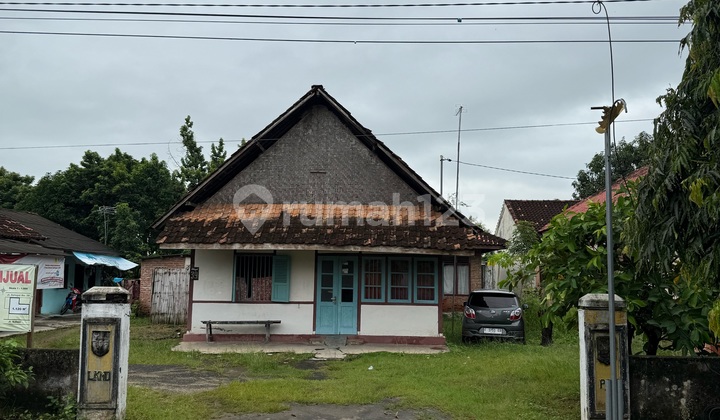 Land for Sale in a Strategic Location in Metro City, Spacious