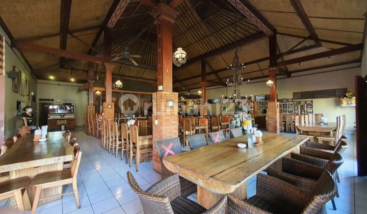 Ready-to-Use Restaurant for Rent in Central Ubud, Busy Location Ready-to-Use Restaurant for Rent in Central Ubud, Busy Location