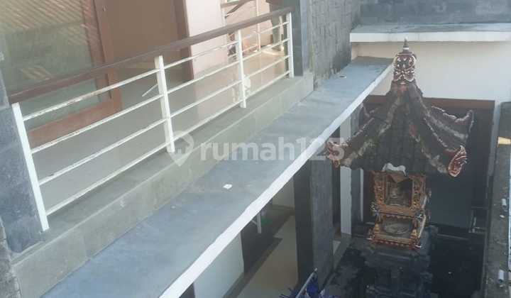 Dijual Rumah Lantai 2 Bagus Besar di Area Pesanggaran 2