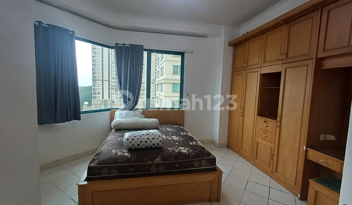 For rent: 1 year, Puri Kemayoran apartment.