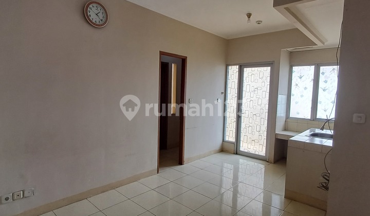 For Rent. Mediterranean Boulevard Apartment 2 Bedrooms Unfurnished
