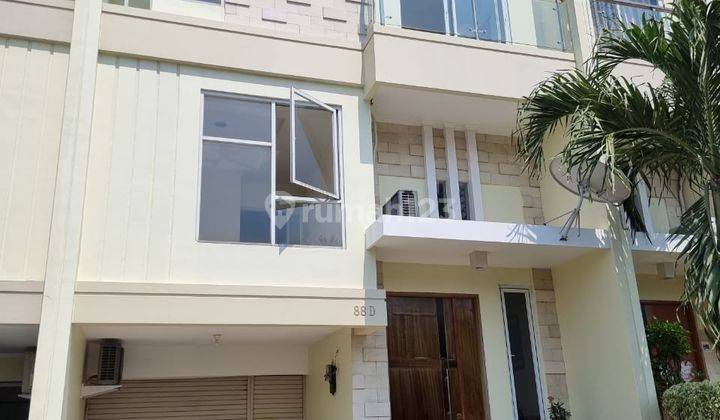 Dijual Rumah Modern 3 Lt Shm, Dekat Dengan Pusat Kota , Duri Kepa 1