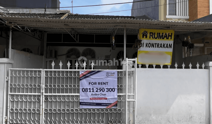 Dikontrakan Rumah Bagus , 1 Lantai 3 Kt , Di Taman Kota , Jakbar 1