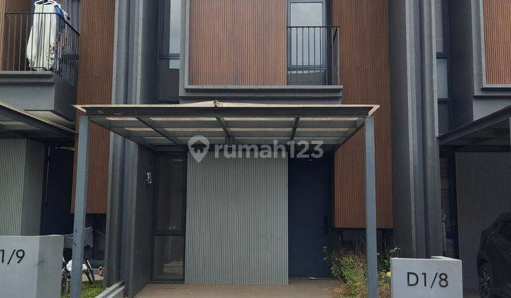 Disewakan / Dikontrakan Rumah Minimalis Modern Siap Huni 2Lt , di Cluster The Hills Pondok Cabe 1