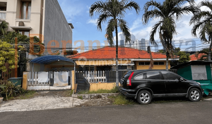 Disewakan Rumah Luas 20 x 19,5 , 3 Kamar Tidur, Lokasi Strategis di tengah kota Jakarta Barat  1