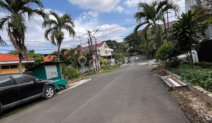 Disewakan Rumah Luas 20 x 19,5 , 3 Kamar Tidur, Lokasi Strategis di tengah kota Jakarta Barat  2