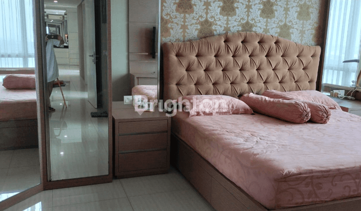 FULL FURNISH VUE CIPUTRA WORLD 1