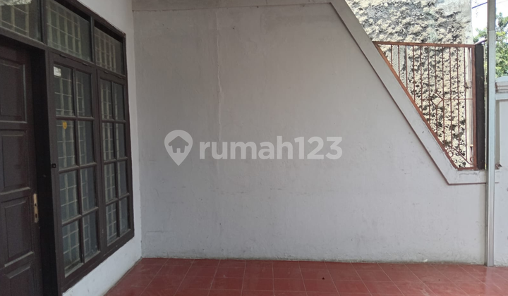 Di Sewakan Rumah Taman Cibaduyut Indah 1, 4+1 Kamar Tidur